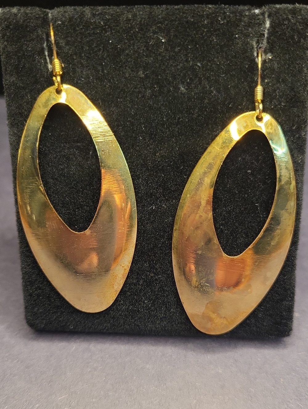 Gold Oval Cutout Drop Earrings - Women's Fashion Jewelry